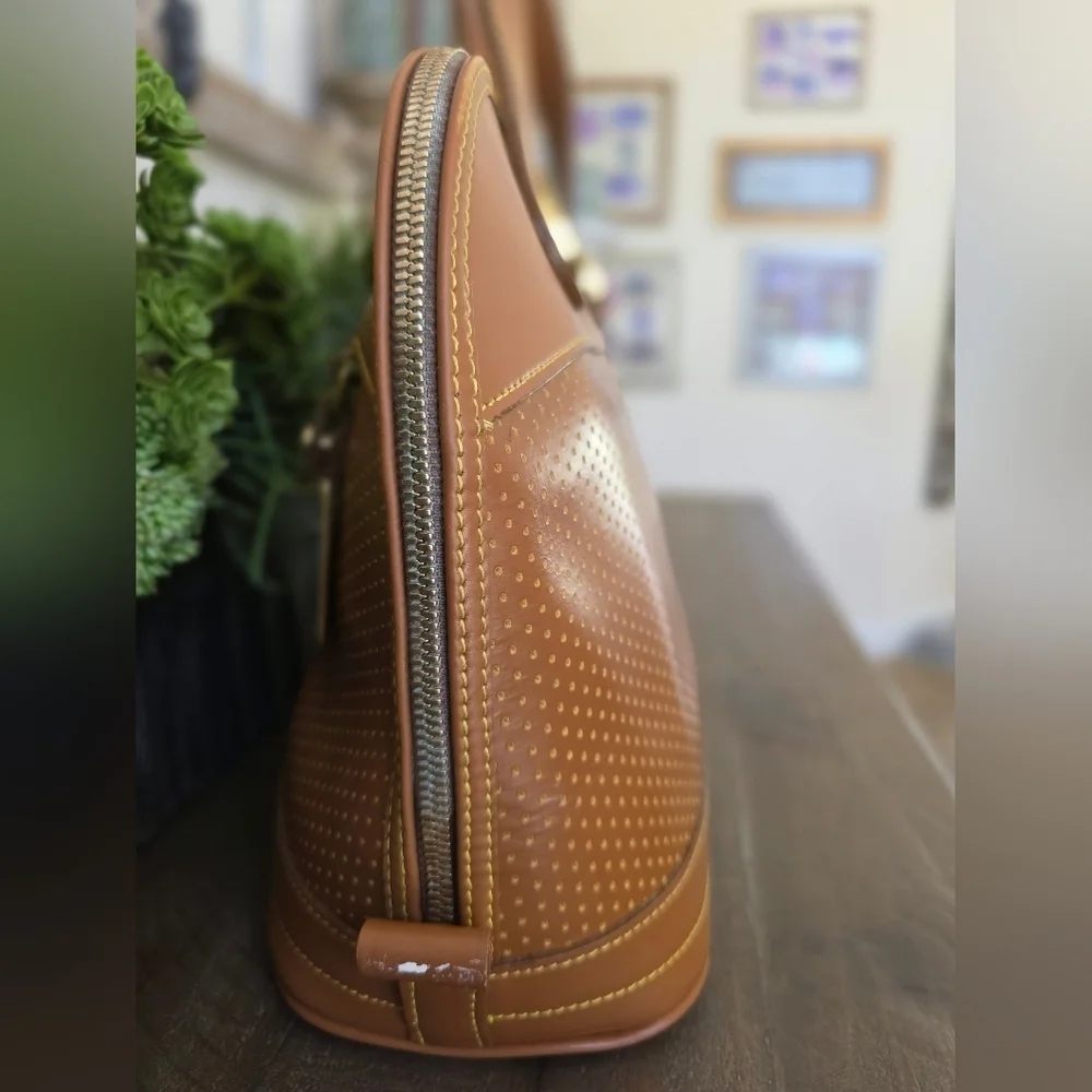 Vintage Dooney & Bourke Essex Satchel In Tan Leather With Gold Hardware